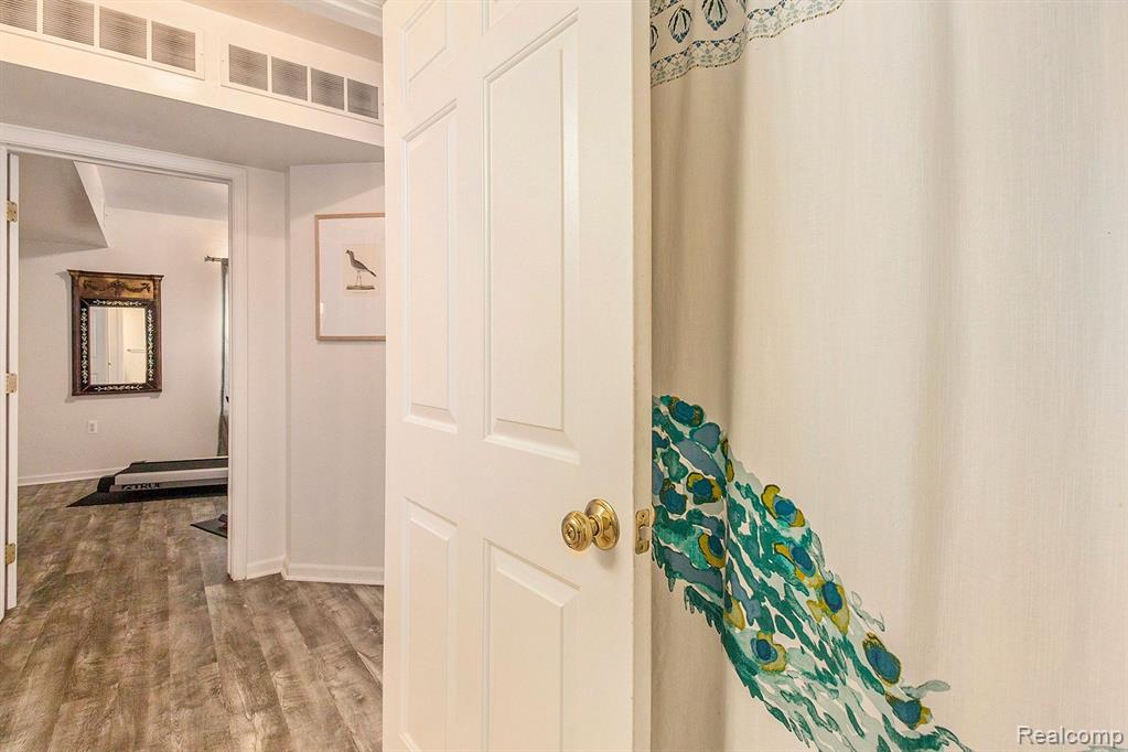 2808 S Knightsbridge Circle, Ann Arbor, MI 48105 — Photo 30