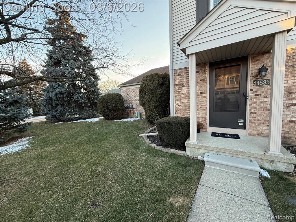 44585 N Bunker Hill Drive, Clinton Twp, MI 48038 — Photo 3