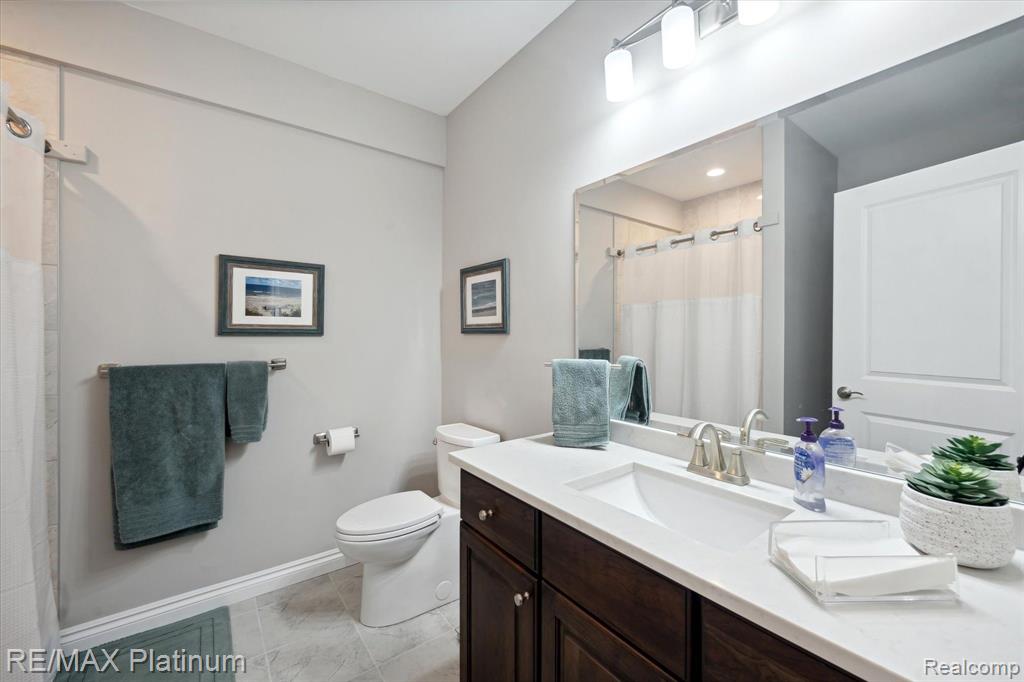 8280 Stoney Creek Drive, South Lyon, MI 48178 — Photo 40