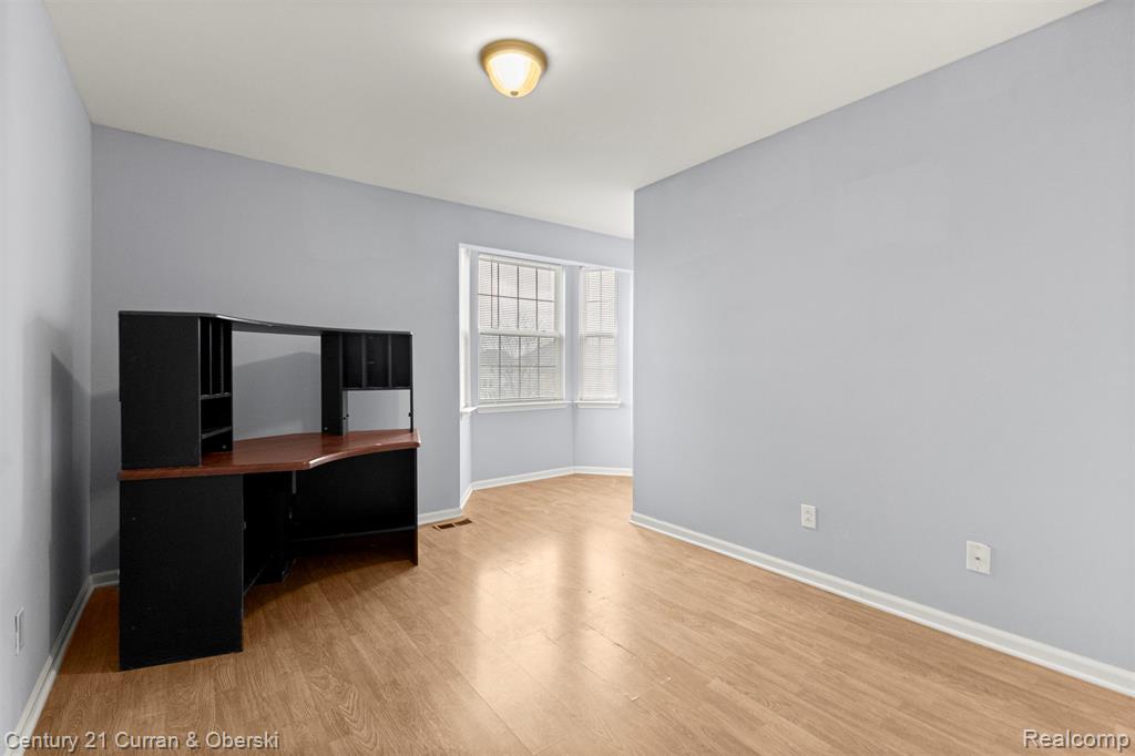 6900 Lakeway Street, Ypsilanti, MI 48197 — Photo 38