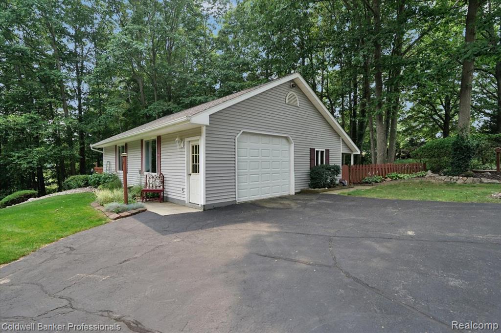 4520 Loggers Pass, Attica, MI 48412 — Photo 37