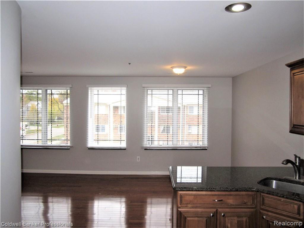 610 E Eleven Mile Road, Royal Oak, MI 48067 — Photo 6