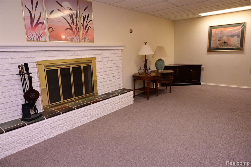 4160 MONTGOMERY Drive, Shelby Twp, MI 48316 — Photo 17