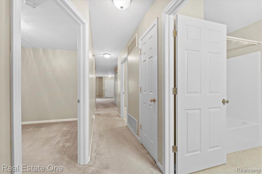 3261 WHITAKER Drive, 146, Melvindale, MI — Photo 20