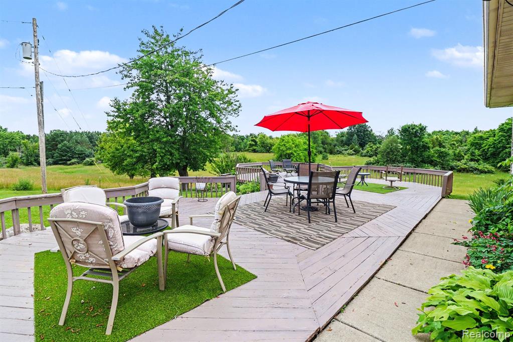 18501 Taylor Lake Road, Holly, MI 48442 — Photo 31