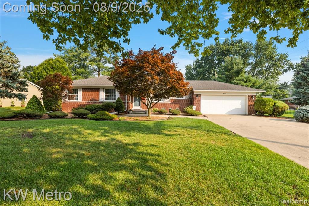 18241 Dunblaine Avenue, Beverly Hills, MI 48025 — Photo 2