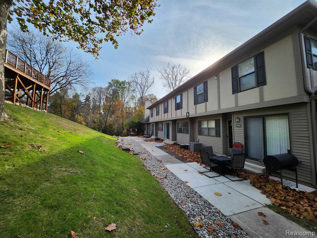 24538 CASHMERE, Southfield, MI 48033 — Photo 2