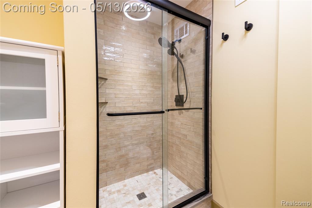 8127 Colony Drive, 23, Grosse Ile, MI 48138 — Photo 17