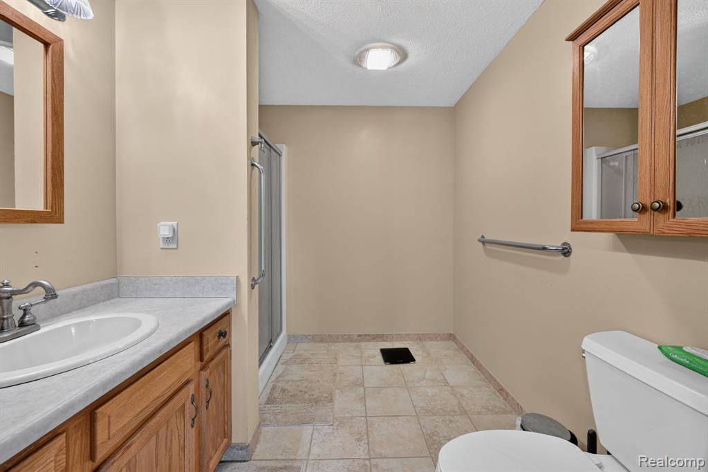9889 Ditch Road, Chesaning, MI 48616 — Photo 33