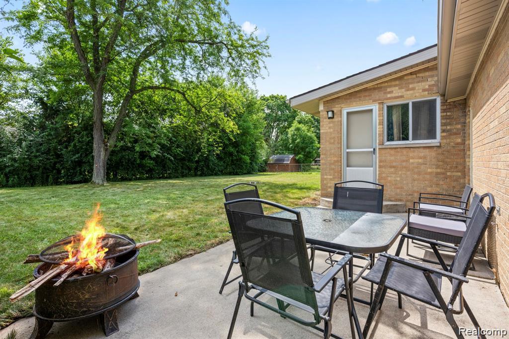1468 Sauk Lane, Saginaw, MI 48638 — Photo 5