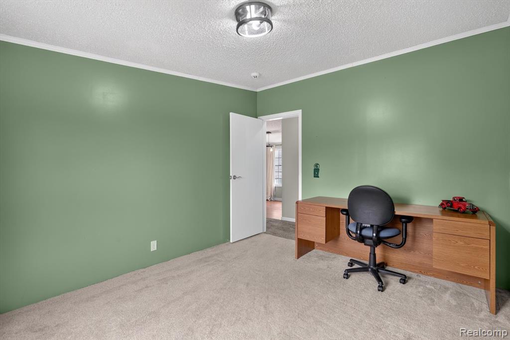 11595 Clearwater Drive, Fenton, MI 48430 — Photo 29