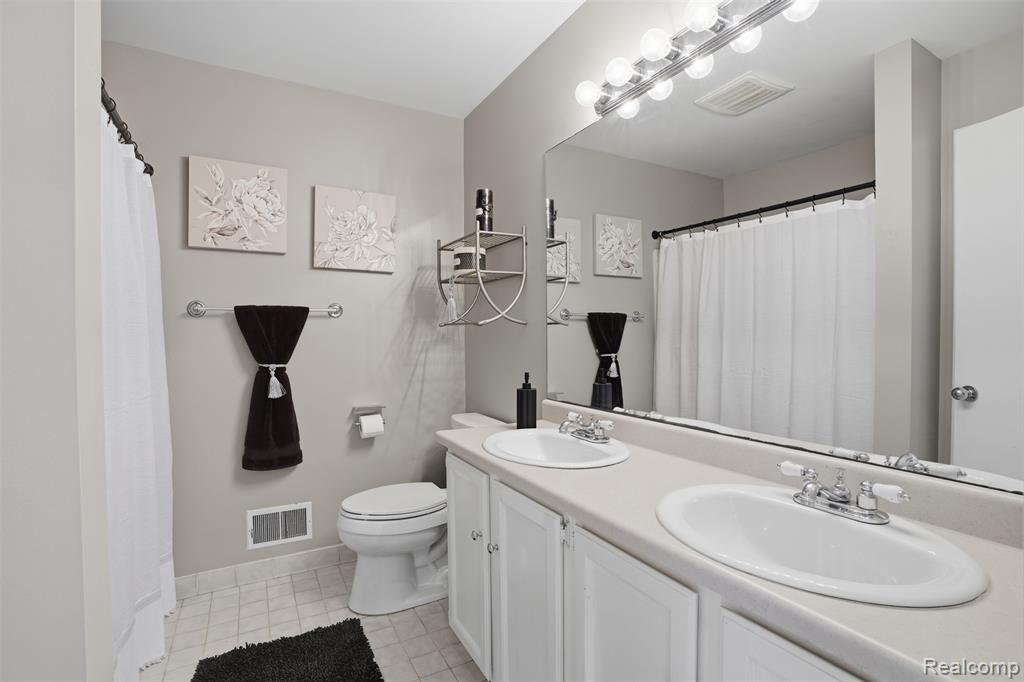 10146 Newfound Gap, Brighton, MI 48114 — Photo 28