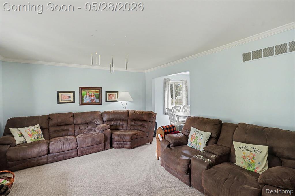 5506 Old Franklin Road, Grand Blanc, MI 48439 — Photo 3