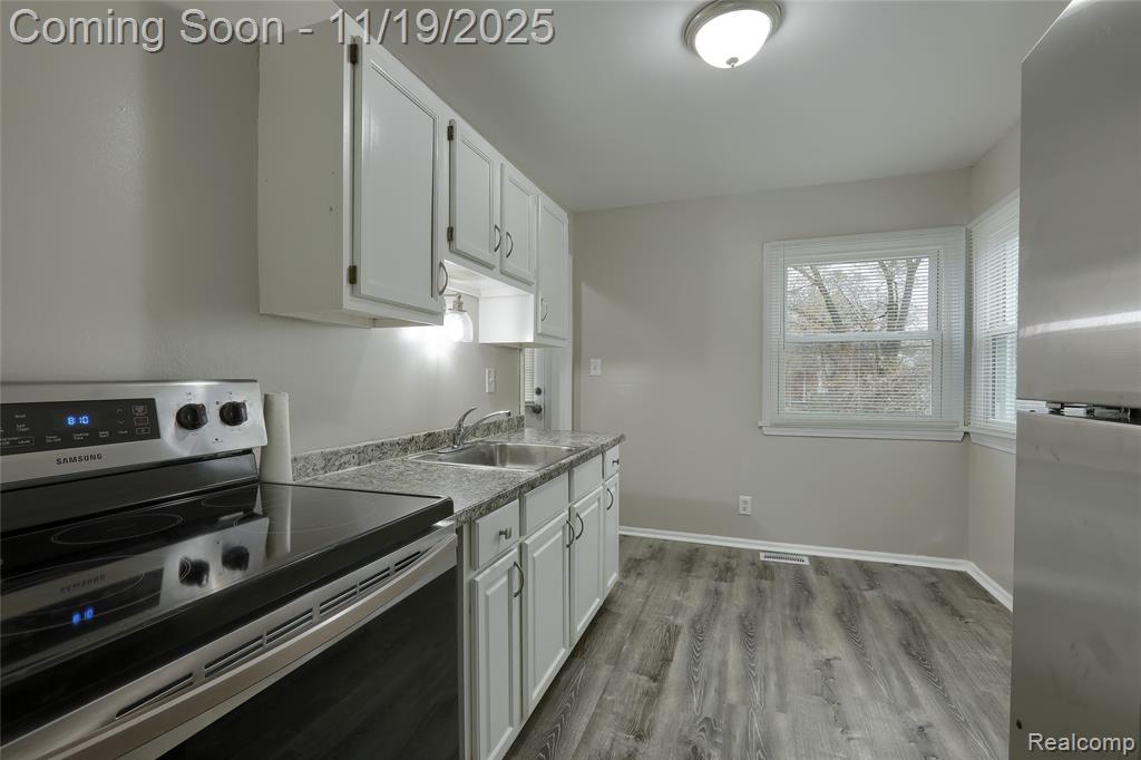 7044 Westminster Avenue, Warren, MI 48091 — Photo 8