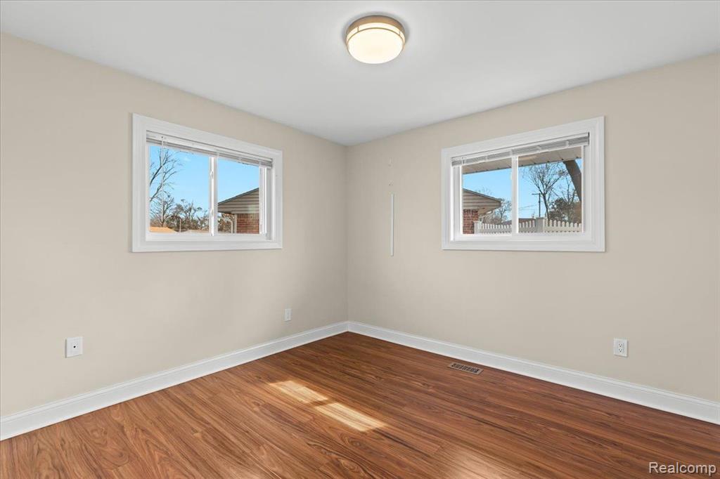 41099 Malott, Novi, MI — Photo 10