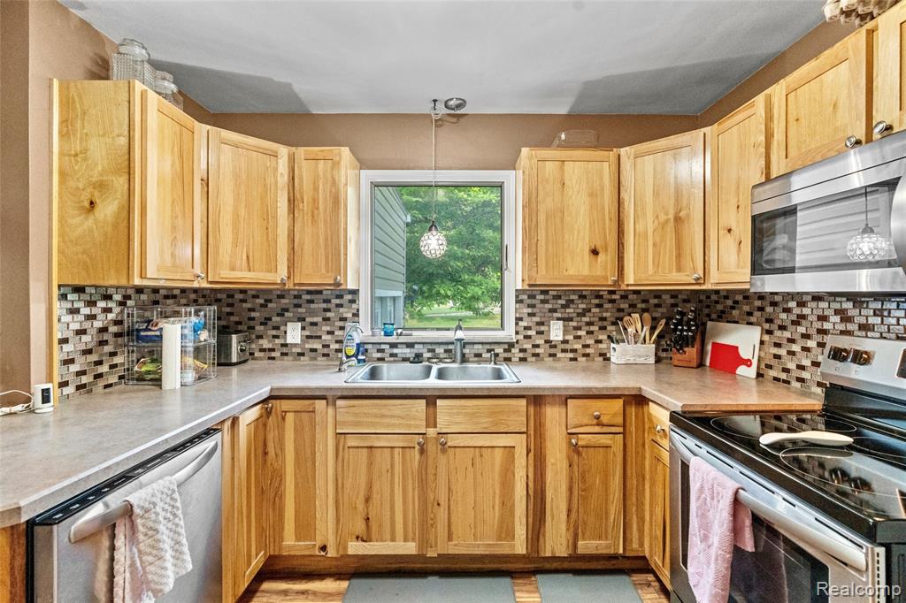 403 S Davison Street, Davison, MI 48423 — Photo 4