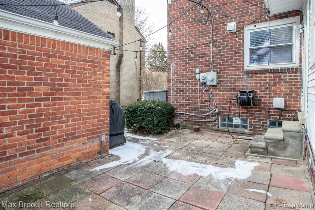 26434 Wyoming Road, Huntington Woods, MI — Photo 46