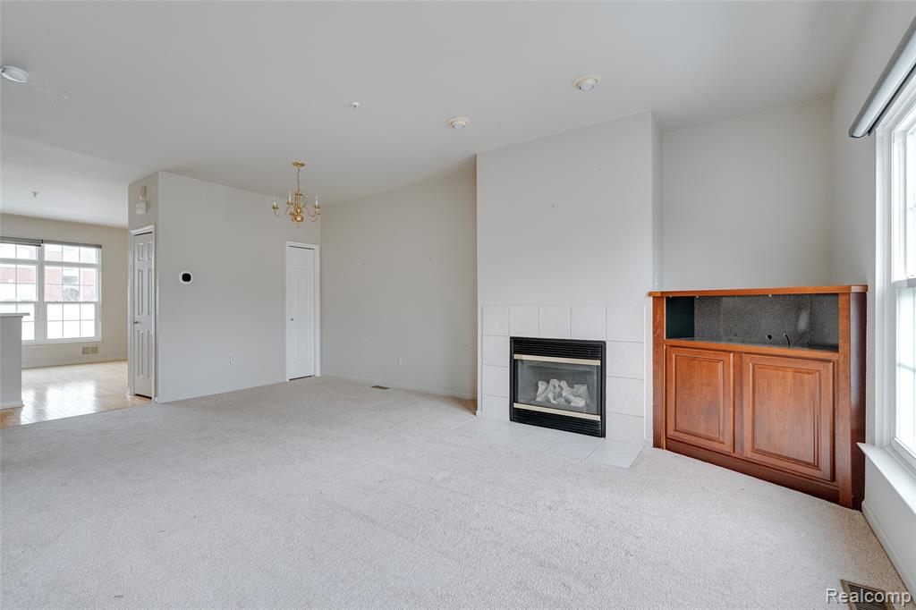 432 CHERRY ORCHARD Road, Canton, MI 48188 — Photo 9