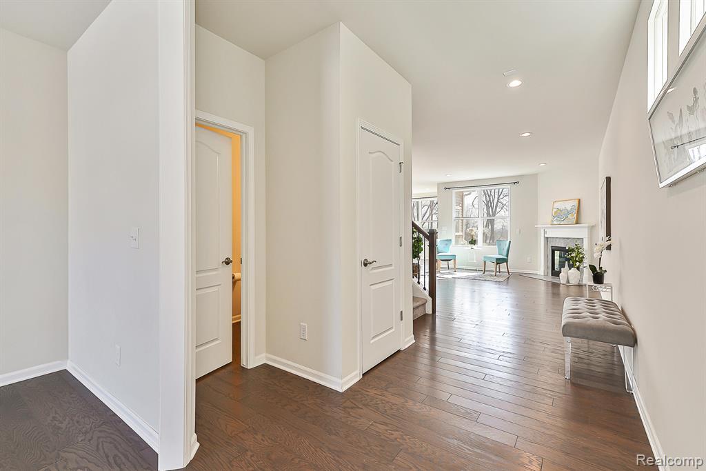 2839 Dillon Drive, Ann Arbor, MI 48105 — Photo 2