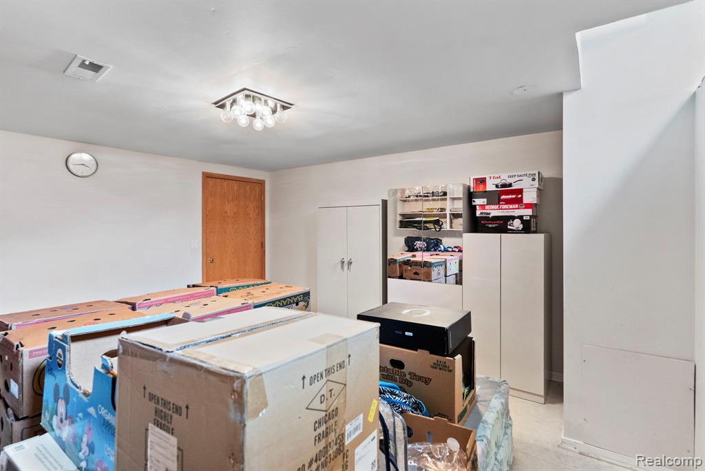 5322 Pond Bluff Drive, West Bloomfield, MI 48323 — Photo 56