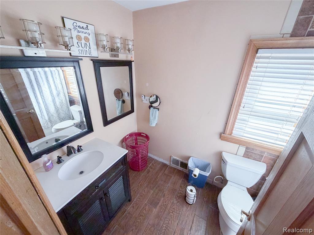 703 Saint John Street, Wyandotte, MI 48192 — Photo 8