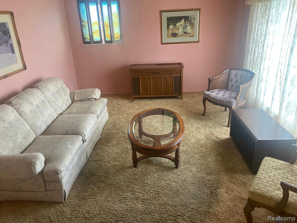 6840 CRESTWOOD Street, Dearborn Heights, MI 48127 — Photo 12