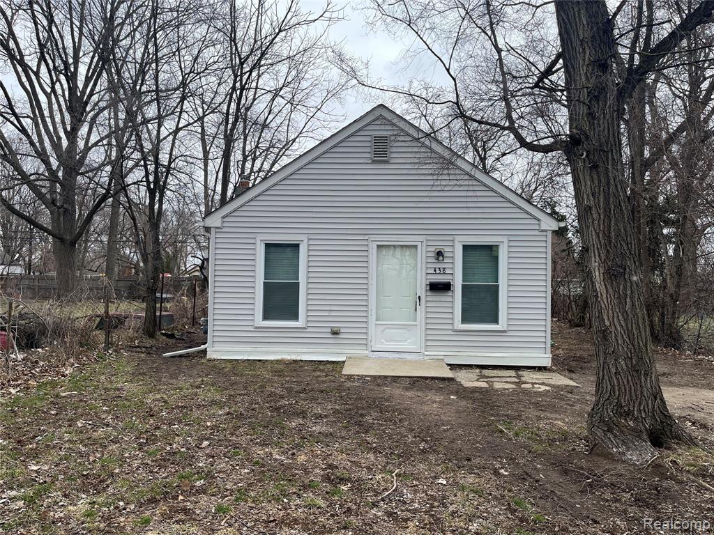 438 Kenilworth Avenue, Pontiac, MI 48342 — front exterior