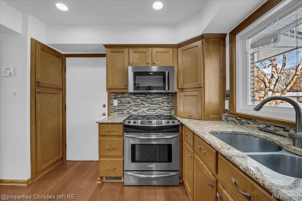 7252 STONEBROOK Road N, West Bloomfield, MI — Photo 14