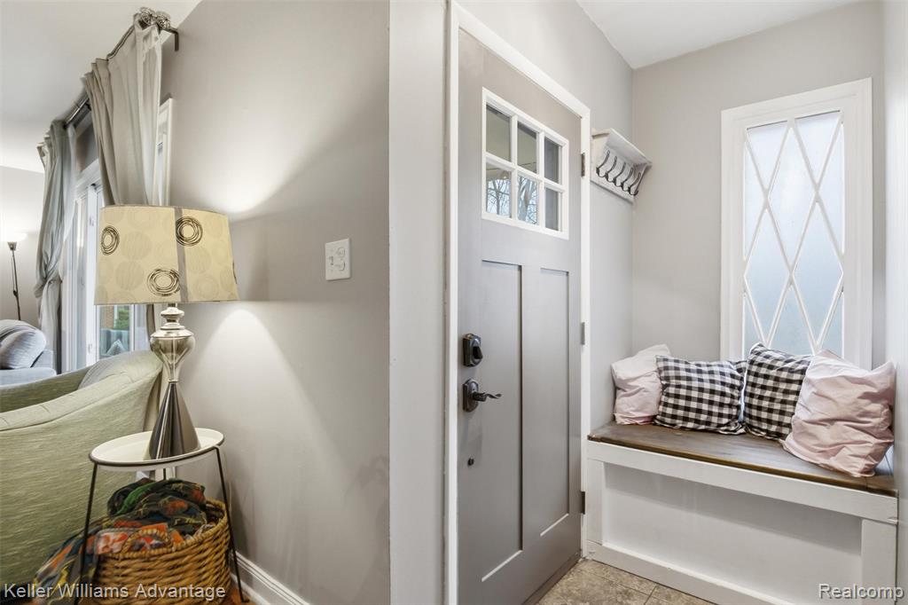 8610 Buffalo Drive, Commerce Twp, MI 48382 — Photo 5