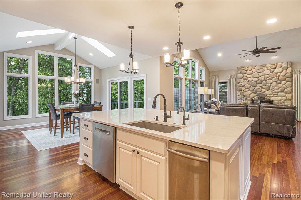 5259 RIVER RIDGE Drive, Brighton, MI 48116 — Photo 22