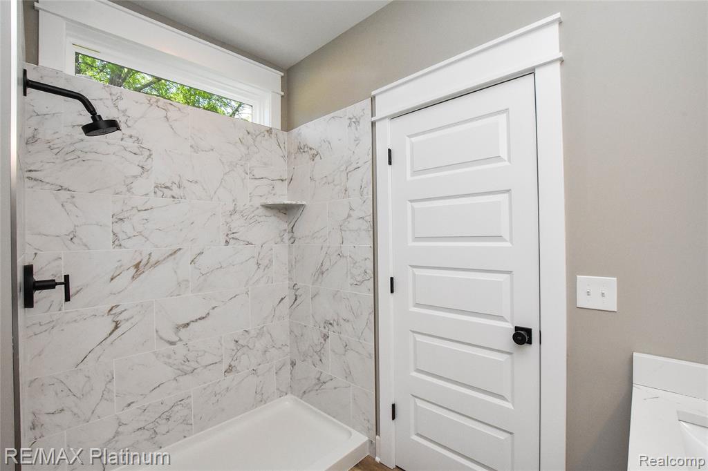 74 Candlelight, Brighton, MI 48114 — Photo 16