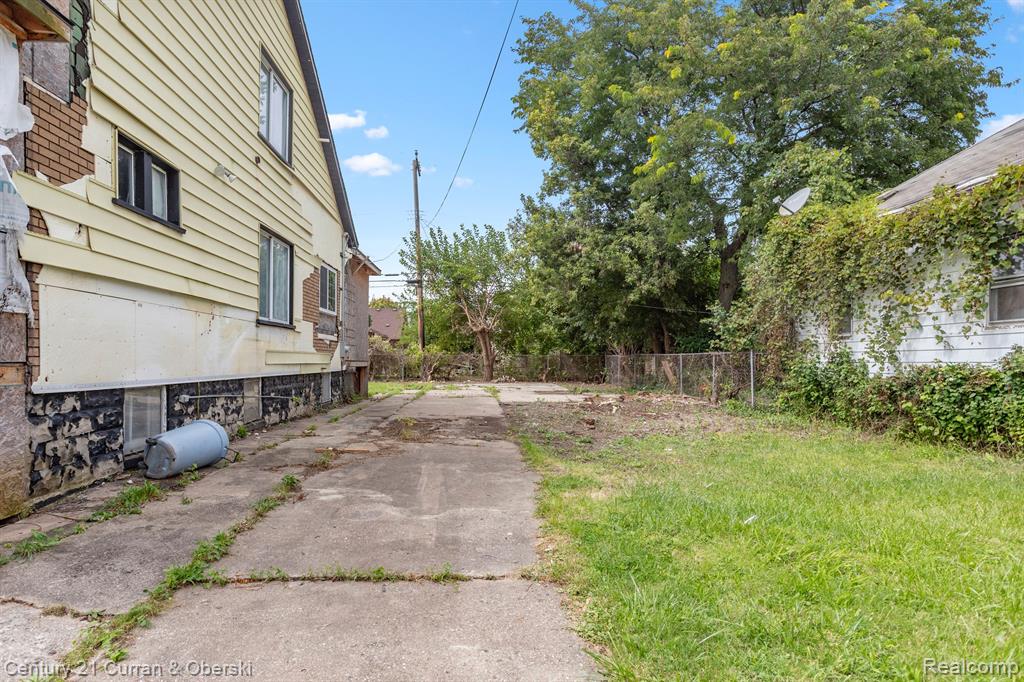 3010 S ANNABELLE Street, Detroit, MI 48217 — Photo 26