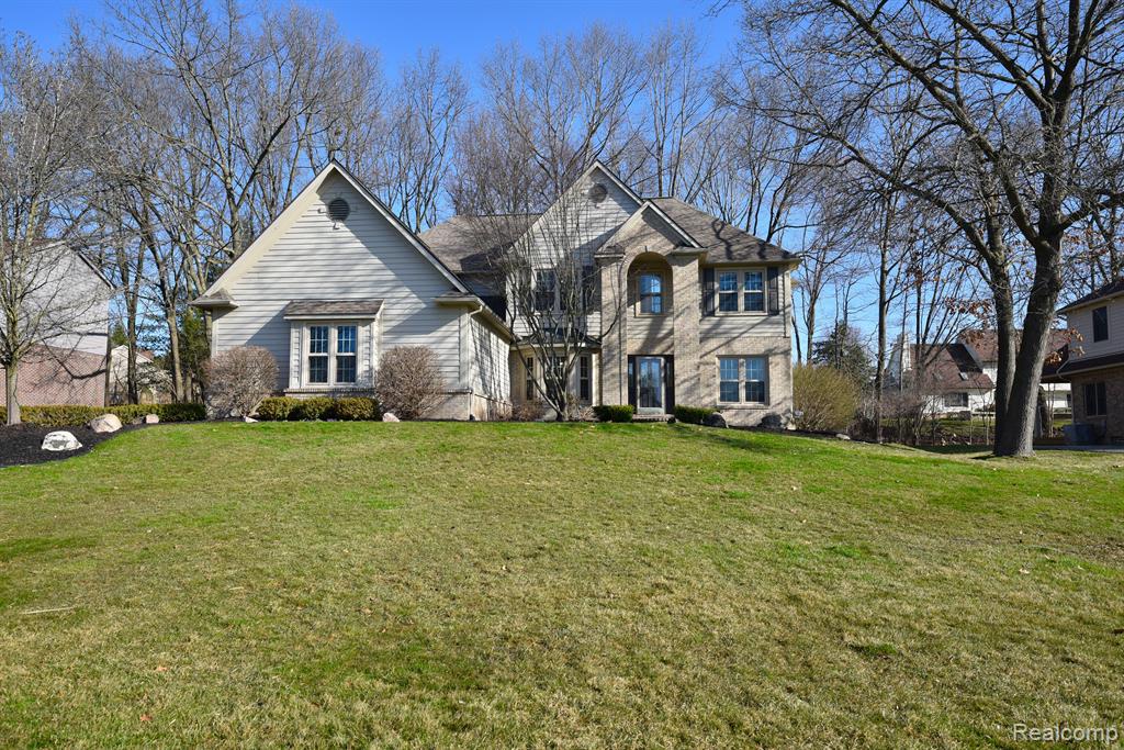 8284 BROOKSTONE Lane, Clarkston, MI 48348 — Photo 44