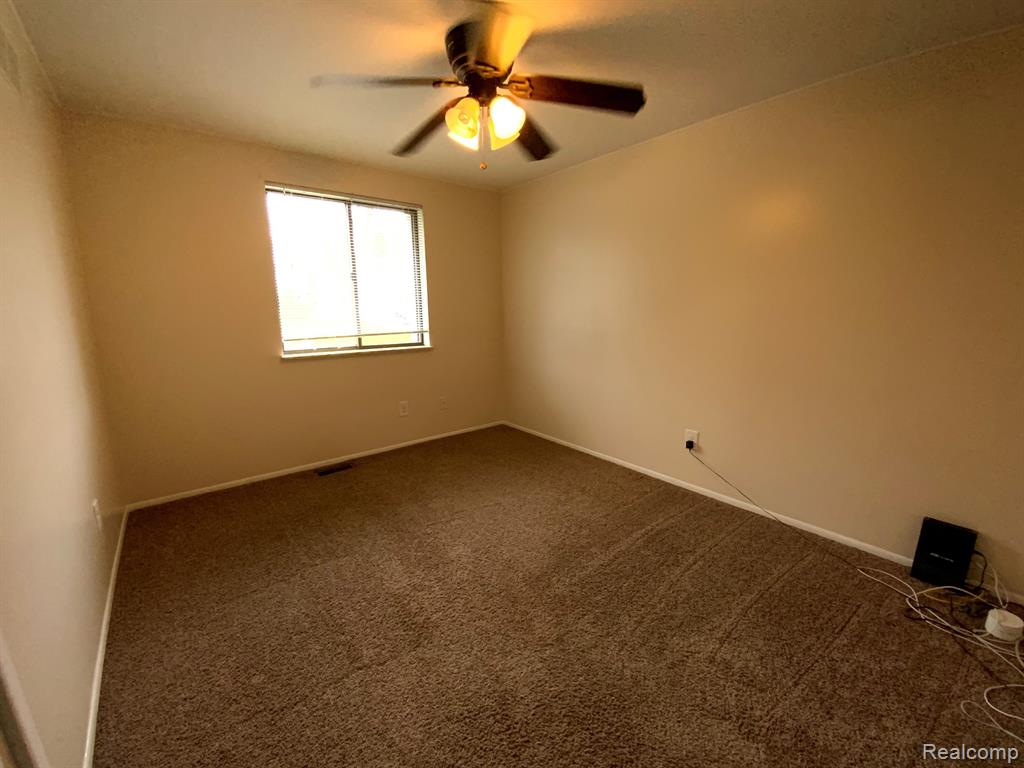 4544 HILLVIEW Shores, Clarkston, MI 48348 — Photo 20