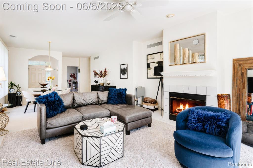 3580 Riverside Drive, Auburn Hills, MI 48326 — Photo 16