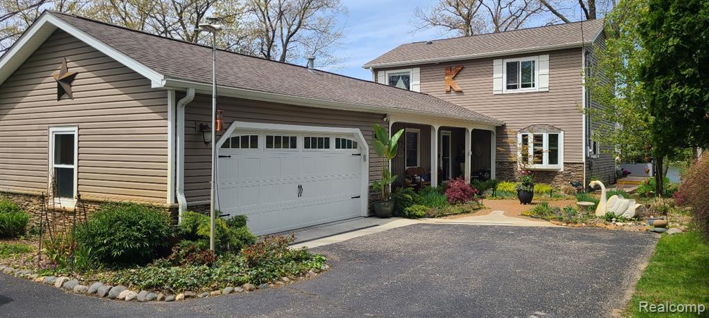 3386 Horrell Court, Fenton, MI 48430 — Photo 2