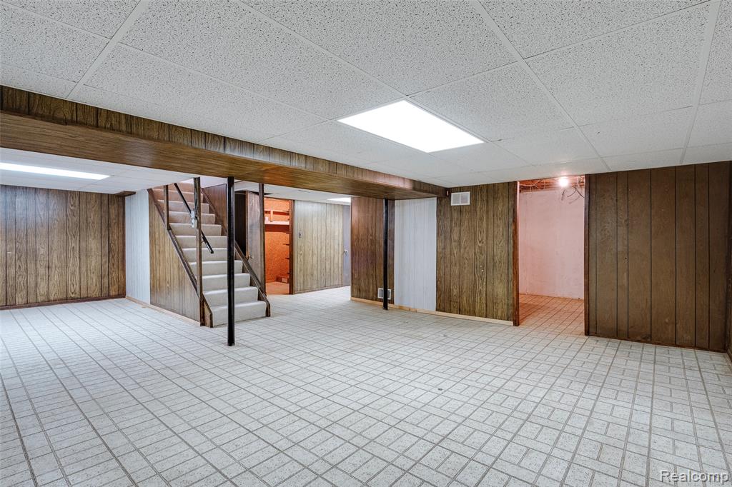 39615 Village Wood Lane, Novi, MI — Photo 28