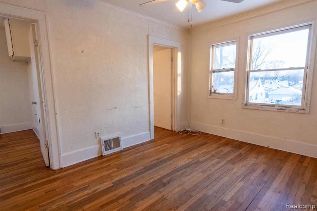418 W Woodruff Avenue, Hazel Park, MI 48030 — Photo 13