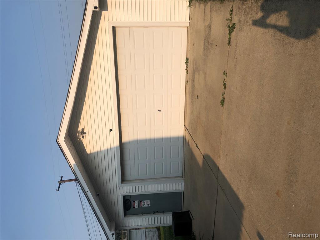 4715 CULVER Street, Dearborn Heights, MI 48125 — Photo 42