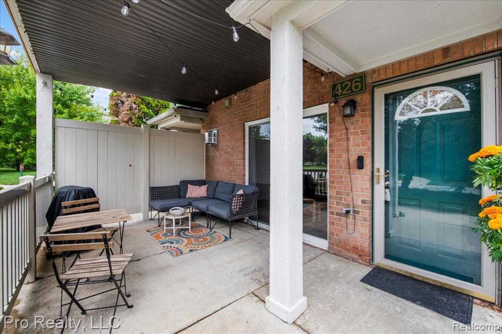 426 Marigold Circle, Westland, MI — Photo 3