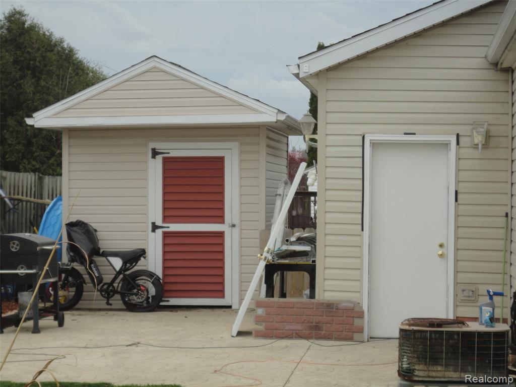 815 Jacobs Landing, Monroe, MI 48161 — Photo 26