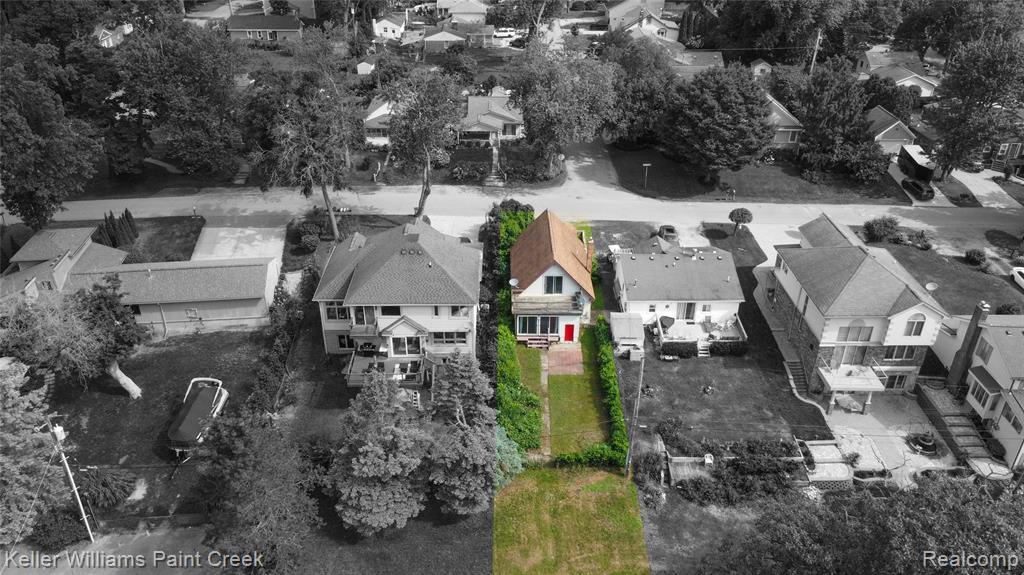 6903 Dandison Boulevard, West Bloomfield, MI 48324 — Photo 51