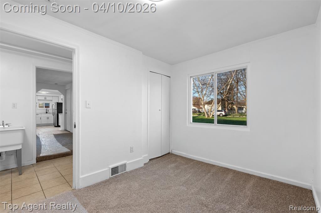 23615 Columbus Avenue, Warren, MI 48089 — Photo 19