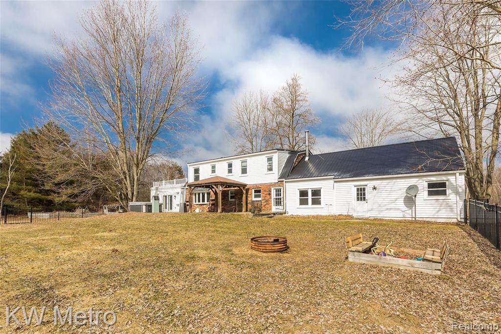 8665 Meskill Road, Columbus, MI — Photo 44