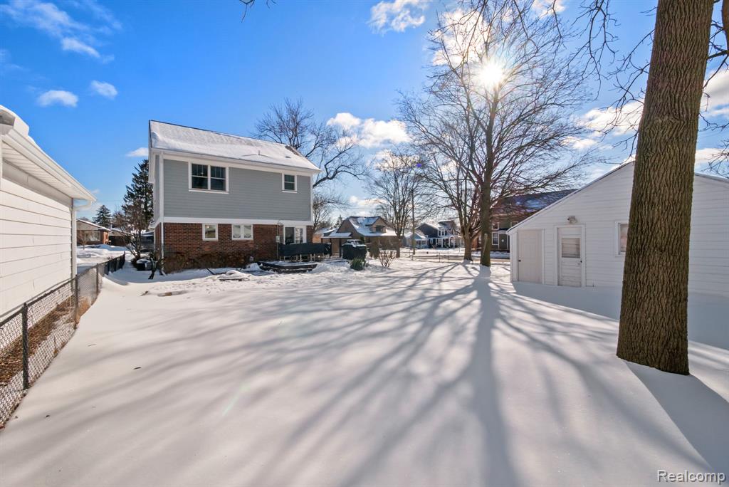 551 Auburn, Plymouth, MI 48170 — Photo 48