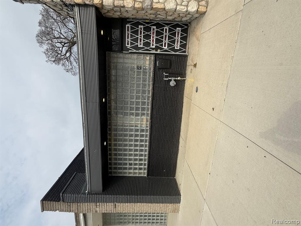 16911 E Warren Avenue, Detroit, MI 48224