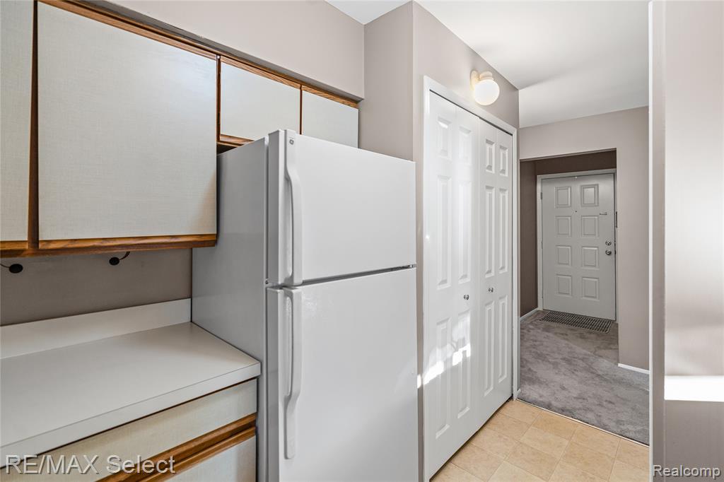 250 Briarcrest Drive, 129, Ann Arbor, MI 48104 — Photo 17