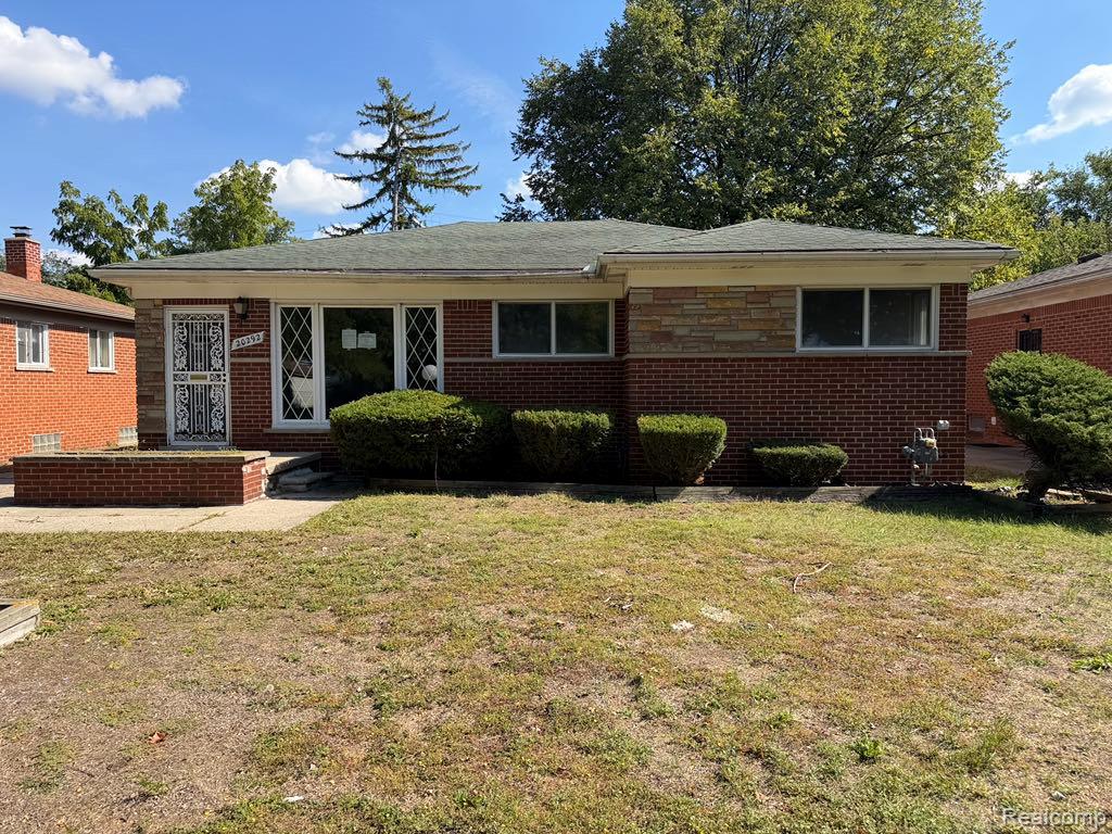 20292 Greenview Avenue, Detroit, MI 48219