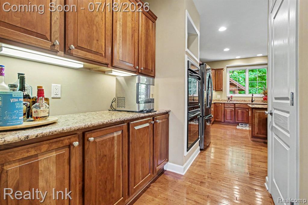 8273 Trafford Court, Canton, MI 48187 — Photo 12