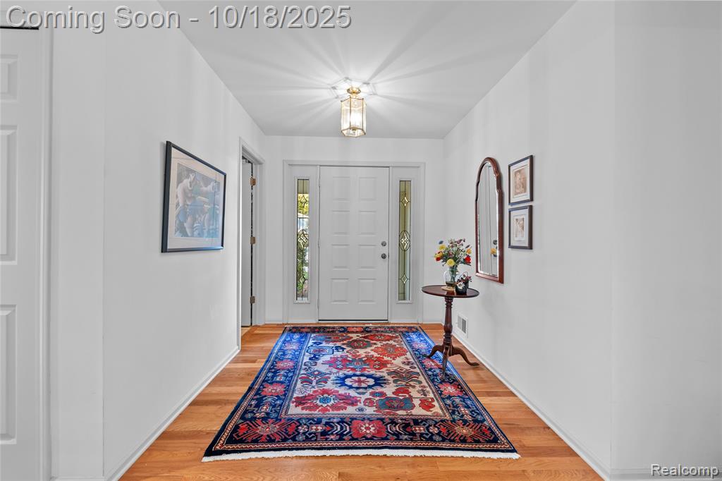448 Streamview Court, Rochester Hills, MI 48309 — Photo 5